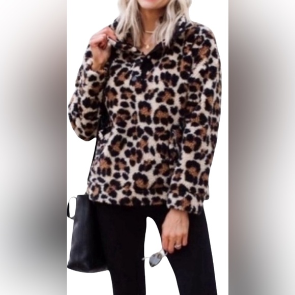 J. Crew Tops - J Crew Vintage Fleece Snap-Collar Sherpa Fleece Pullover Leopard Print Size M